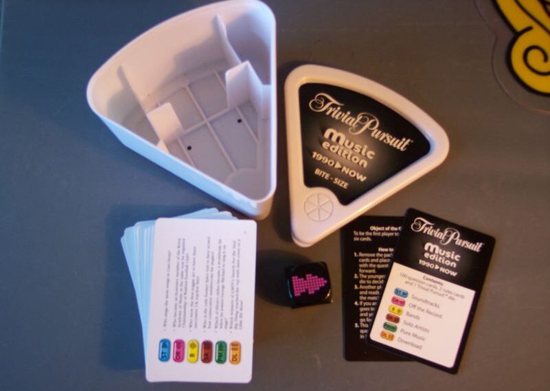 Trivial Pursuit: Music Edition 1990-Now – Bite-size (2006) Board Game