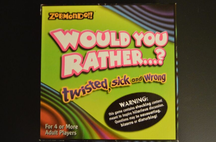 Zobmondo!! Would You Rather…? twisted, sick and wrong (2002) Board Game