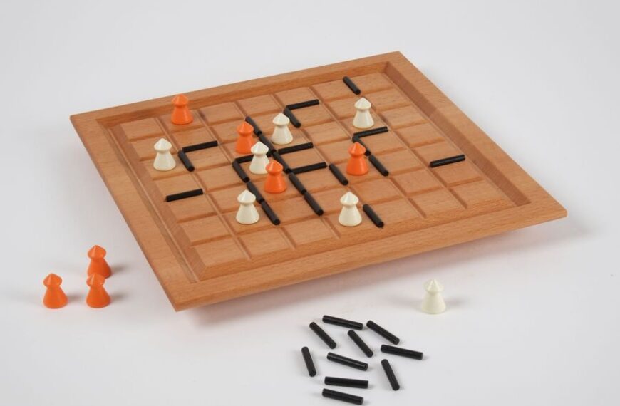 Fendo (2014) Board Game