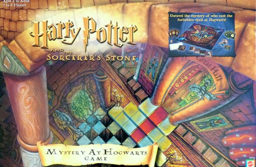 Harry Potter and the Sorcerer’s Stone Mystery at Hogwarts Game (2000) Board Game