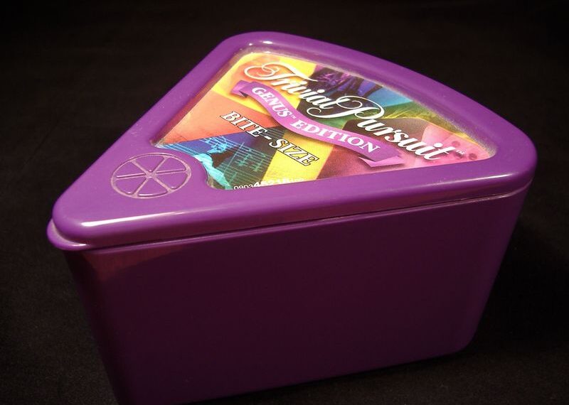 Trivial Pursuit: Genus Edition – Bite Size (2004) Board Game