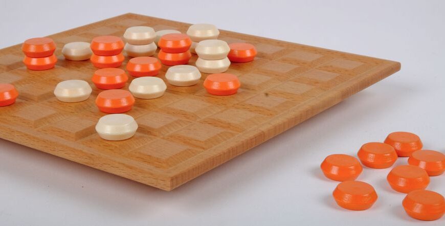 LOT (2012) Board Game