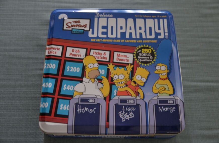 Jeopardy! Simpsons Edition (2003) Board Game