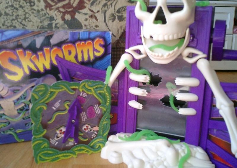 Skworms (1997) Board Game