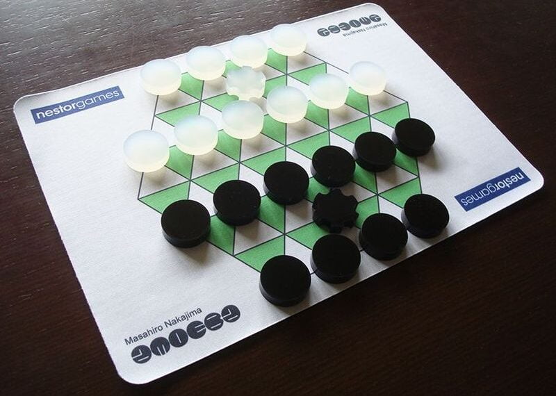 Amoeba (2010) Board Game