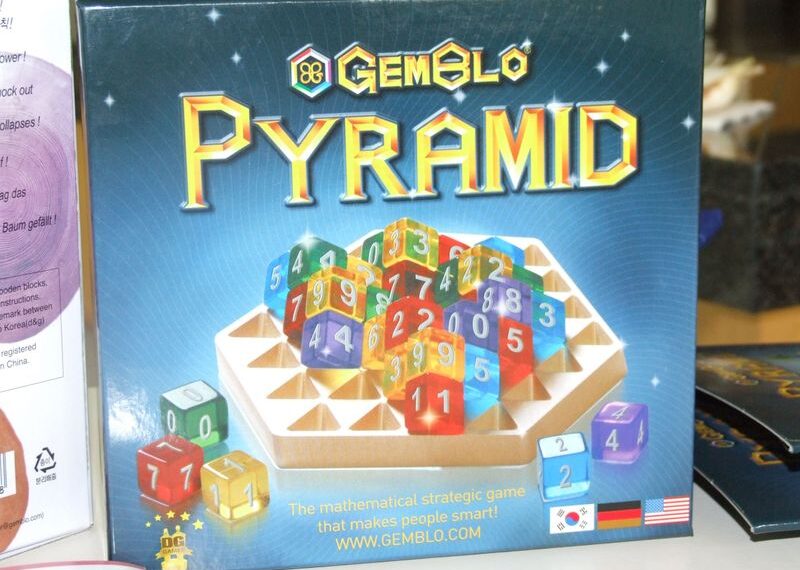 GemBlo Pyramid Board Game