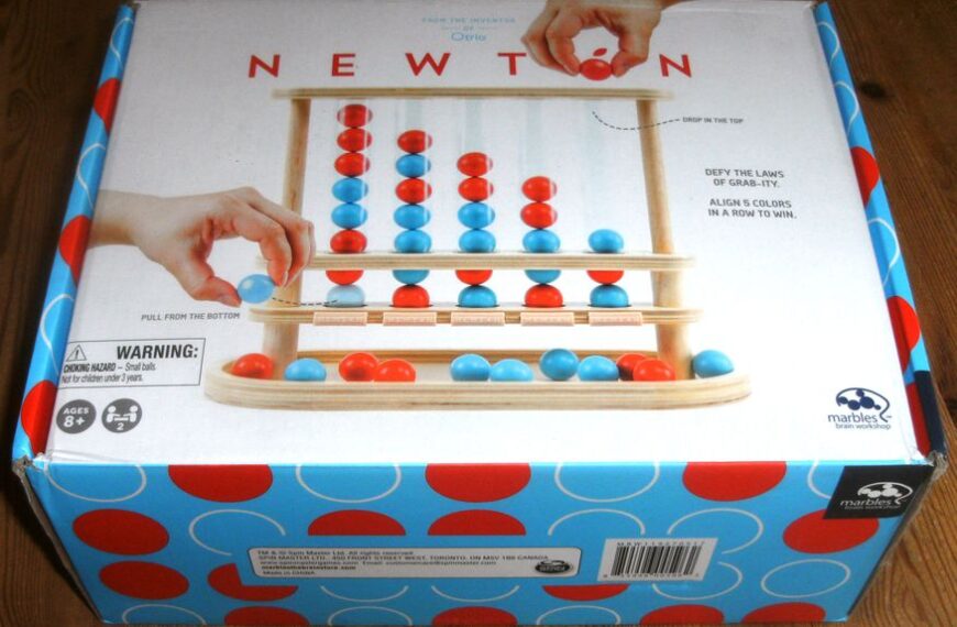 Newton (2017) Board Game