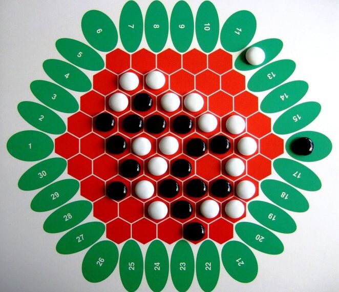 Catchup (2010) Board Game