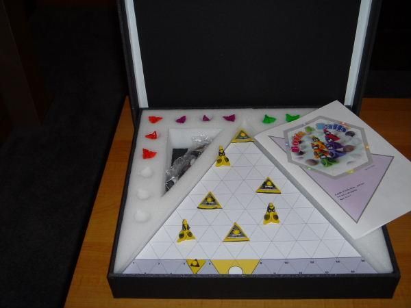 Botts and Balls (2004) Board Game