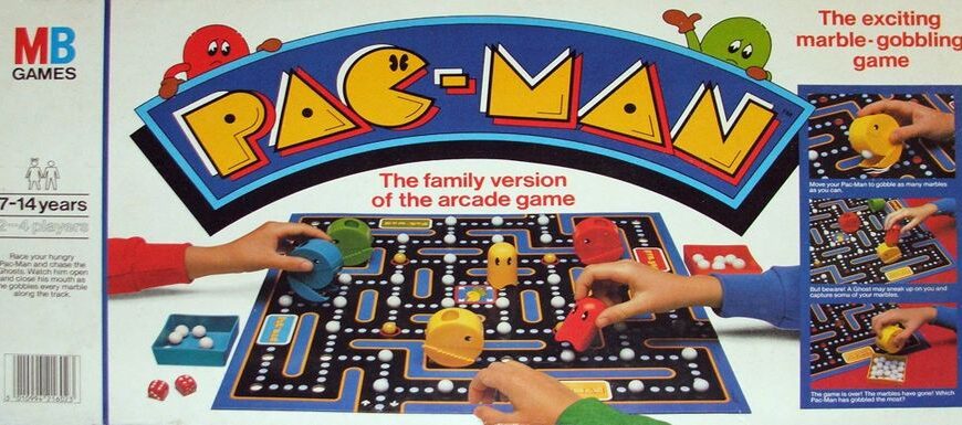 PAC-MAN Game (1982) Board Game