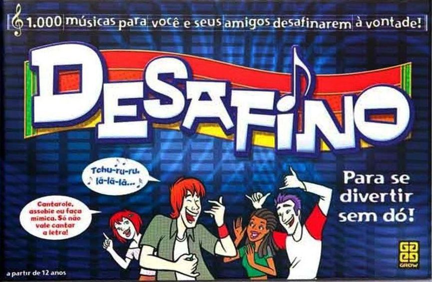 Board game cover titled "DESAFINO" featuring cartoon illustrations of four people singing and enjoying themselves with musical notes and text bubbles, advertising 1,000 songs for fun challenges.