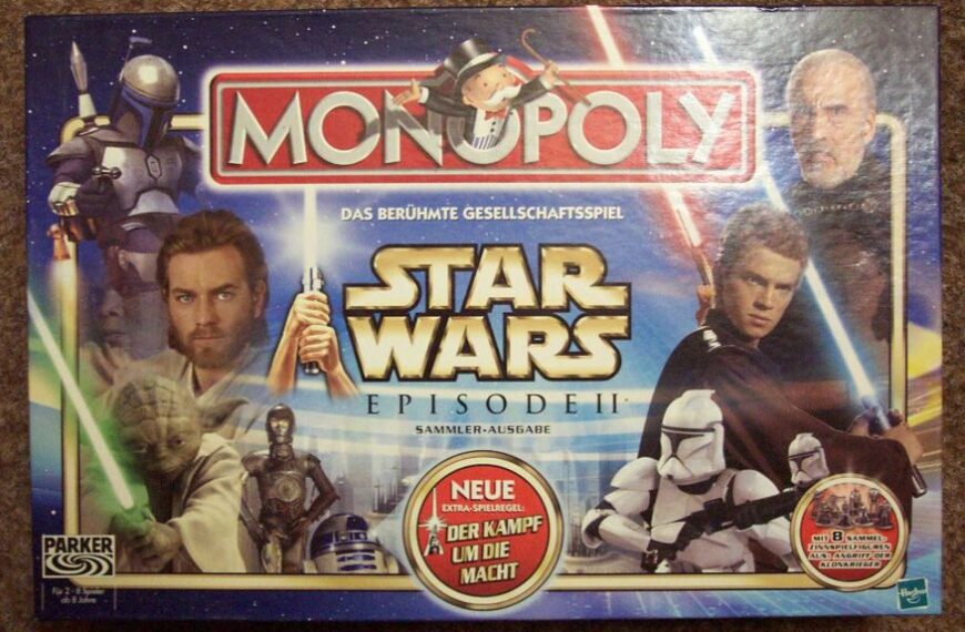 Monopoly: Star Wars Episode II (2002) Board Game