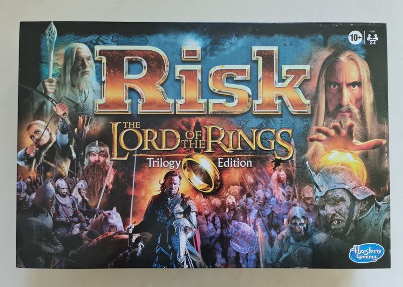 Risk: The Lord of the Rings Trilogy Edition (2003) Board Game