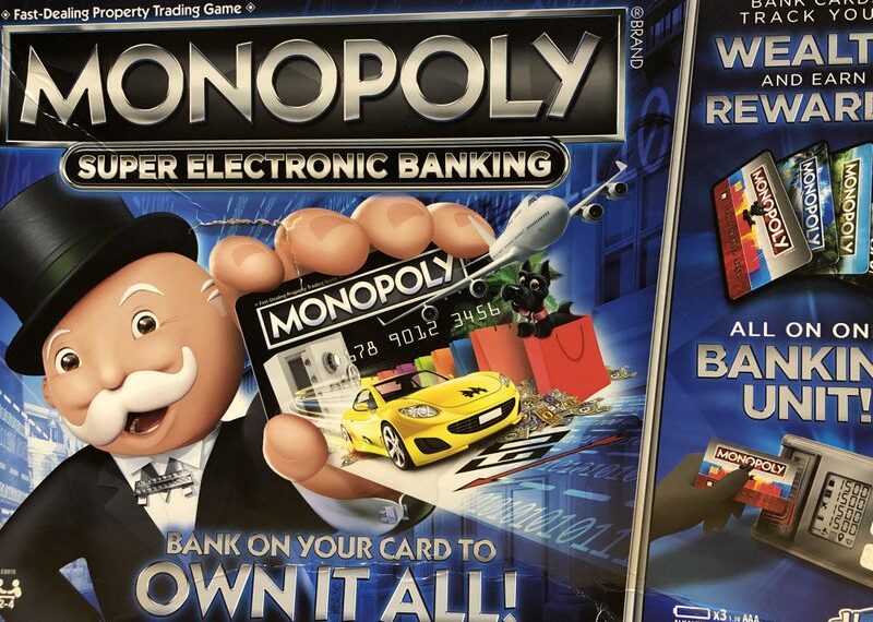 Monopoly: Super Electronic Banking (2020) Board Game