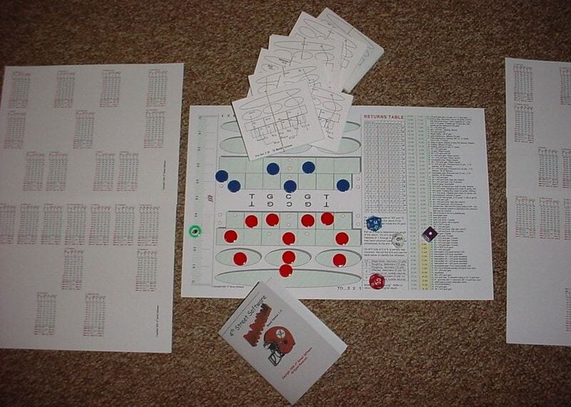 4th Street Pro Football (2000) Board Game